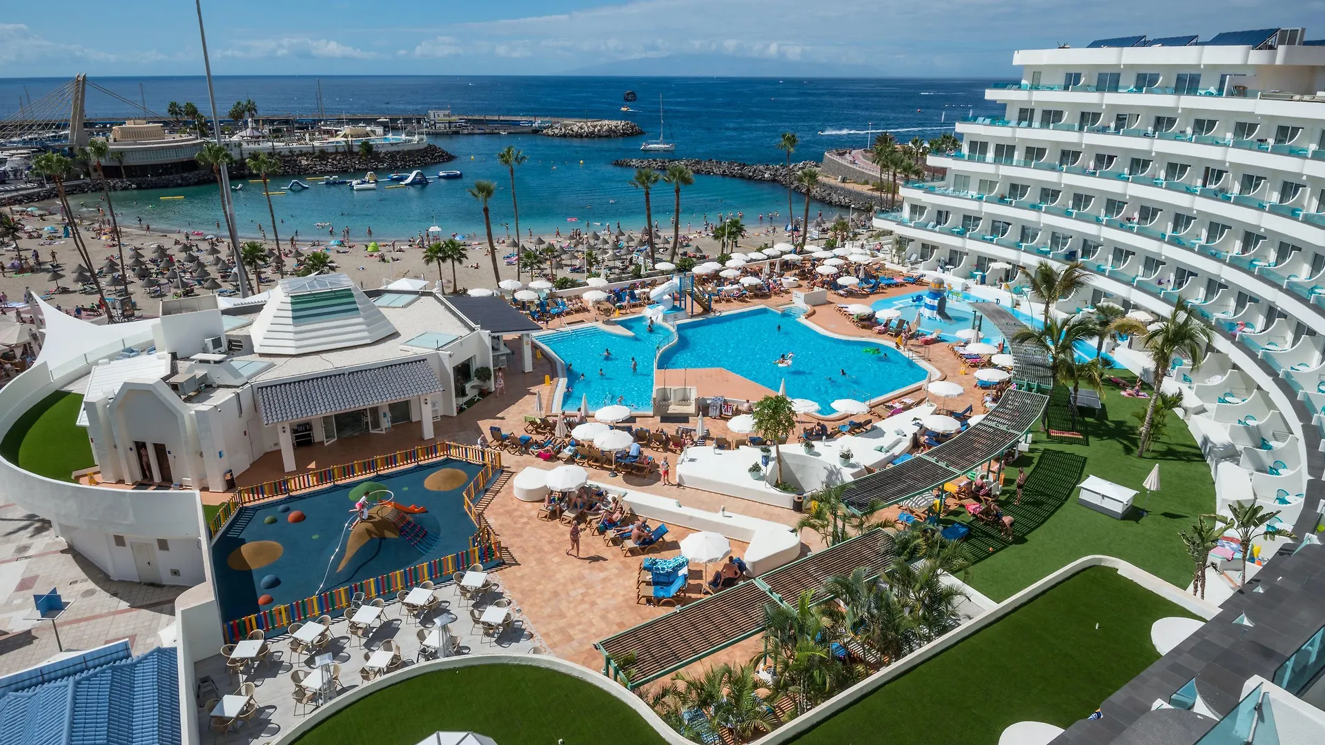 Hovima La Pinta Beachfront Family Hotel Costa Adeje  4*, Costa Adeje (Tenerife)